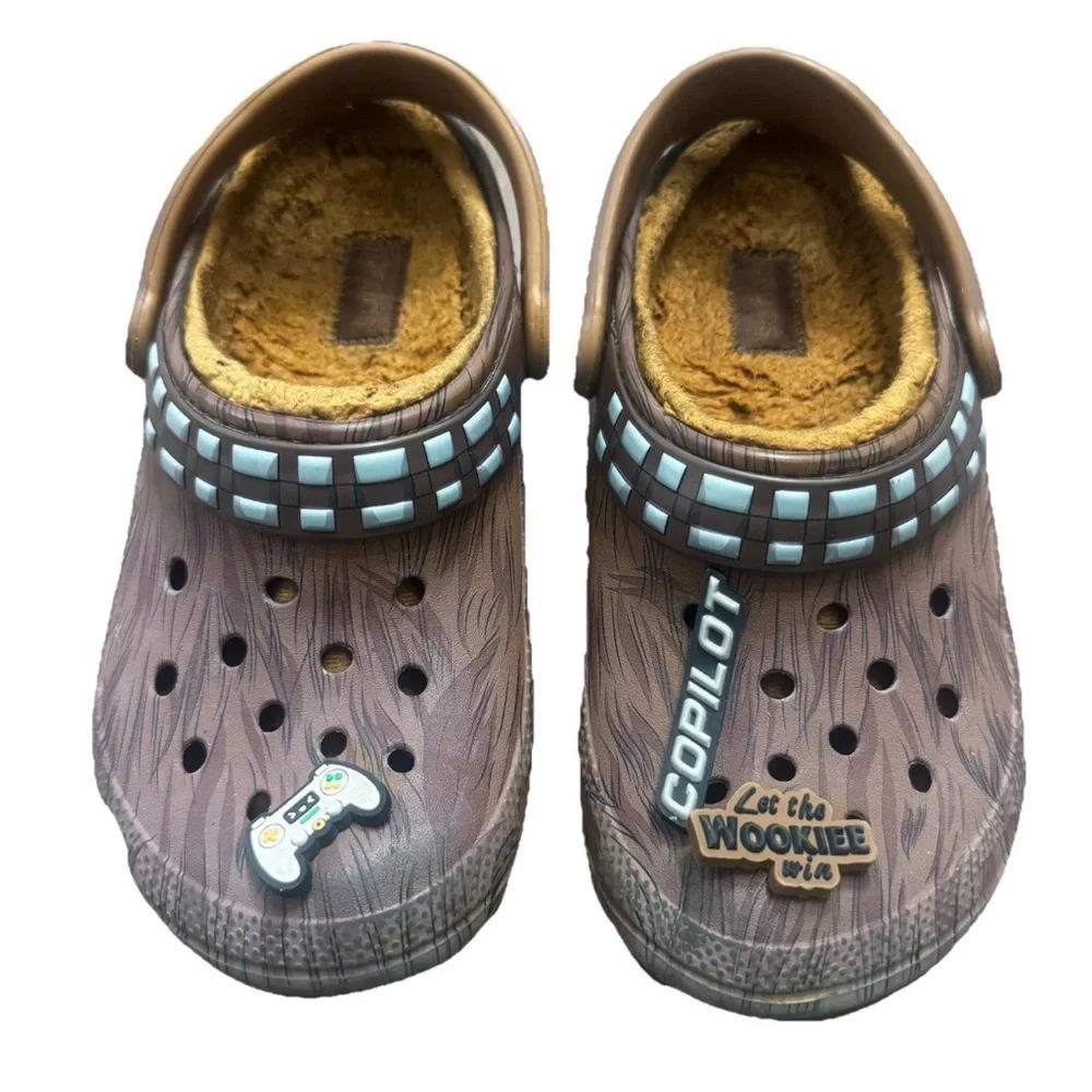 Crocs Star Wars Chewbacca Classic Lined Clog‎ Espresso 2023 Size M5 / W7 Jibbetz